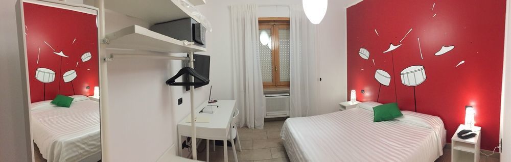 Lo Scoiattolo Piedmont Bike Hotel Pralormo Exterior photo