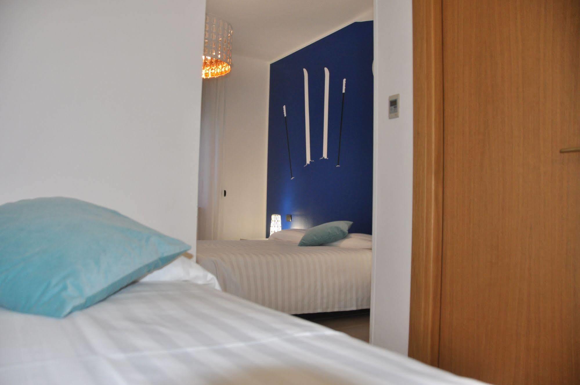 Lo Scoiattolo Piedmont Bike Hotel Pralormo Exterior photo