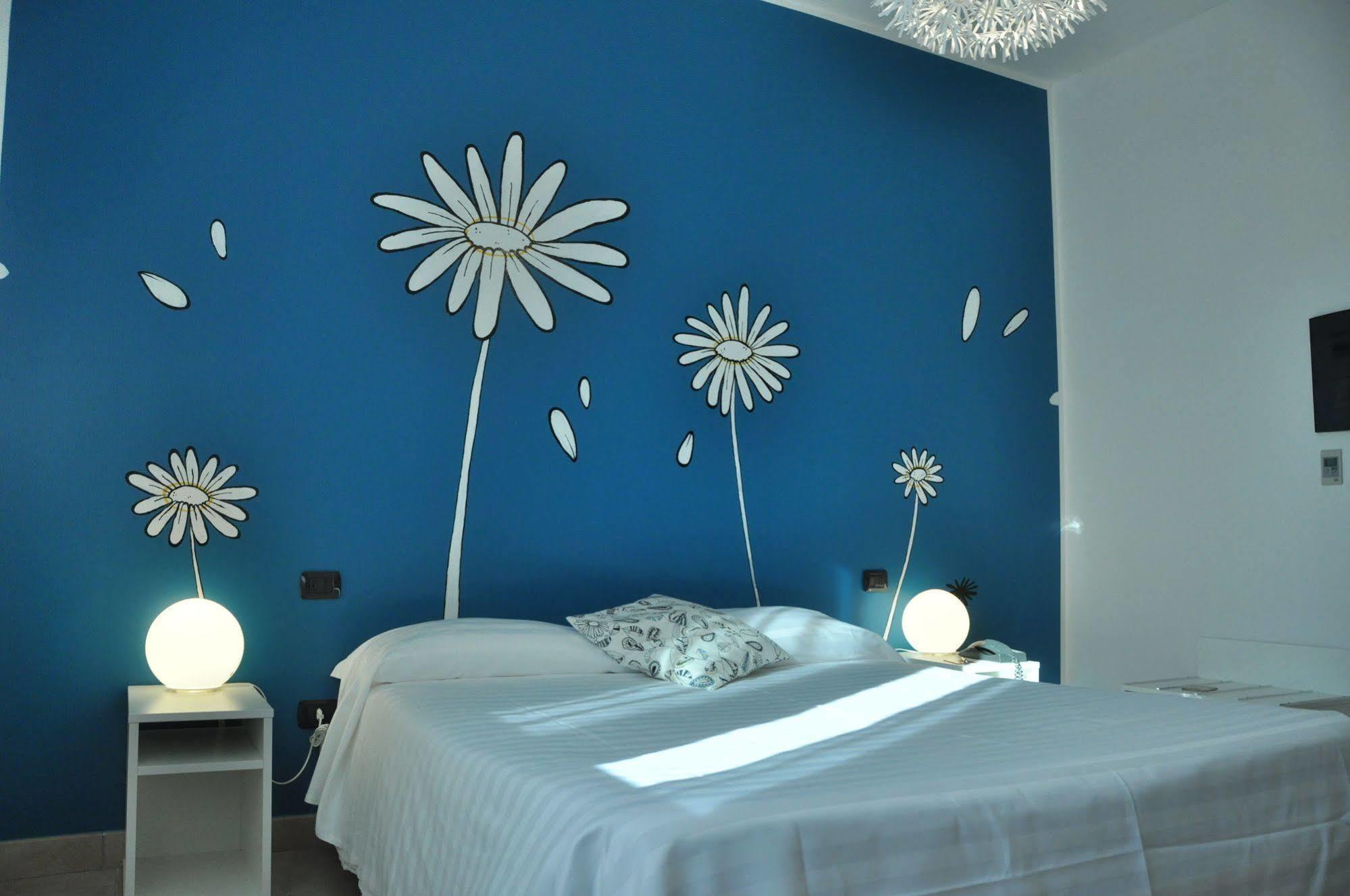 Lo Scoiattolo Piedmont Bike Hotel Pralormo Exterior photo