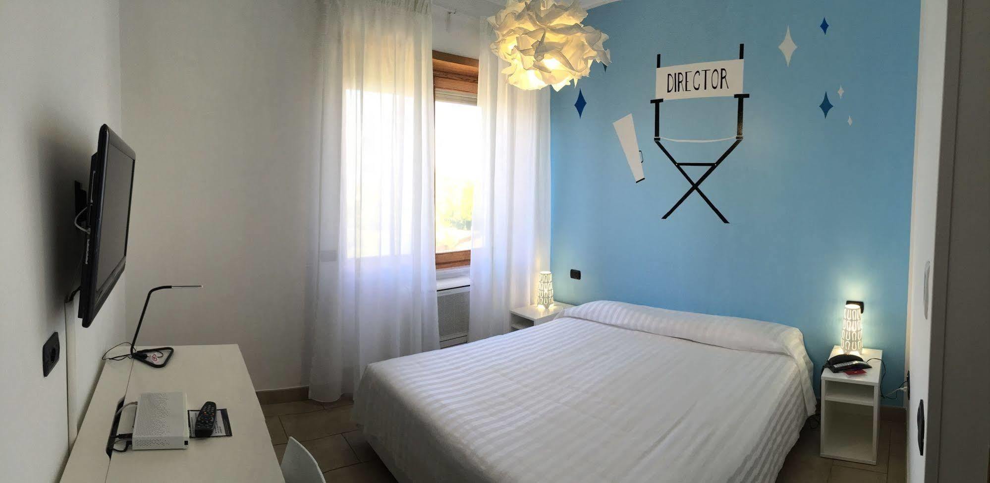 Lo Scoiattolo Piedmont Bike Hotel Pralormo Exterior photo